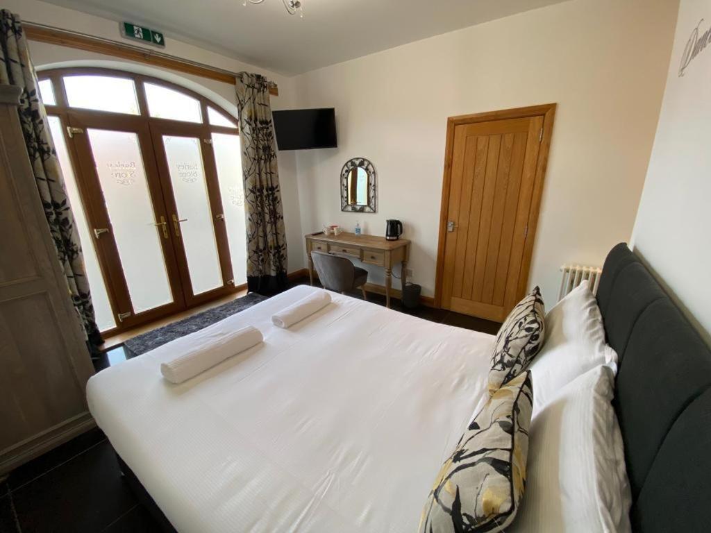 The Old Mill Rooms Yarm Bagian luar foto